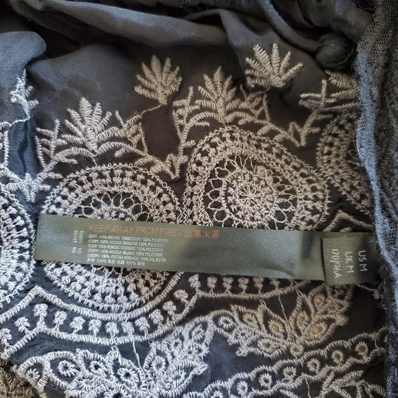 Free People Jenna Embroidered Black Cami Top NWT Size Medium - Picture 12 of 13